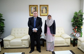 On the meeting of the Russian Ambassador with the Deputy Minister of Education of Brunei